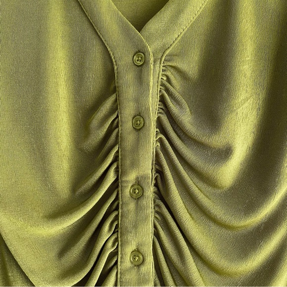 Crave Fame V-Neck Long-Sleeve Top MEDIUM - Picture 4 of 7